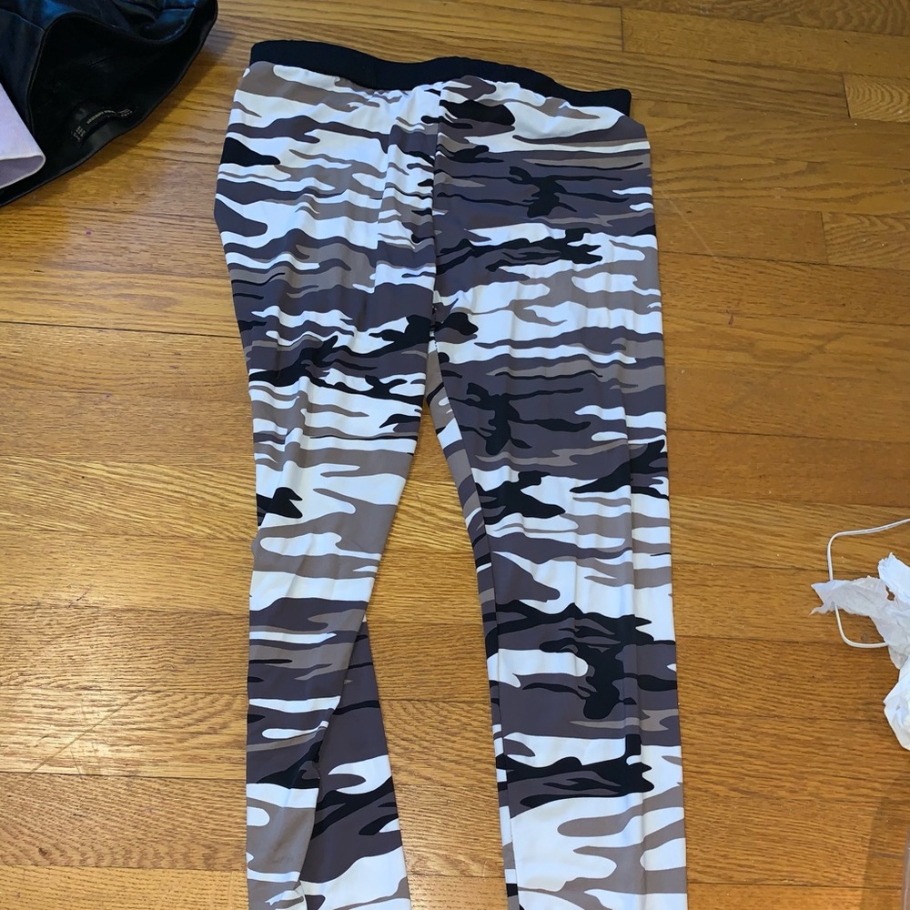 Camouflage leggings